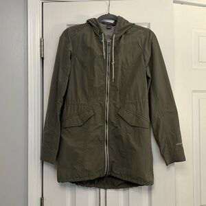 Women’s Eddie Bauer rain jacket size XS.